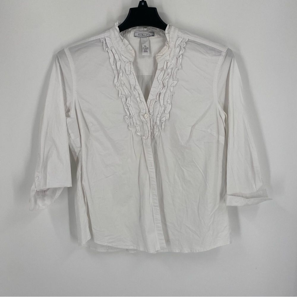 G.H. Bass & Co. White Ruffled 3/4 Sleeve V Neck Blouse size XL